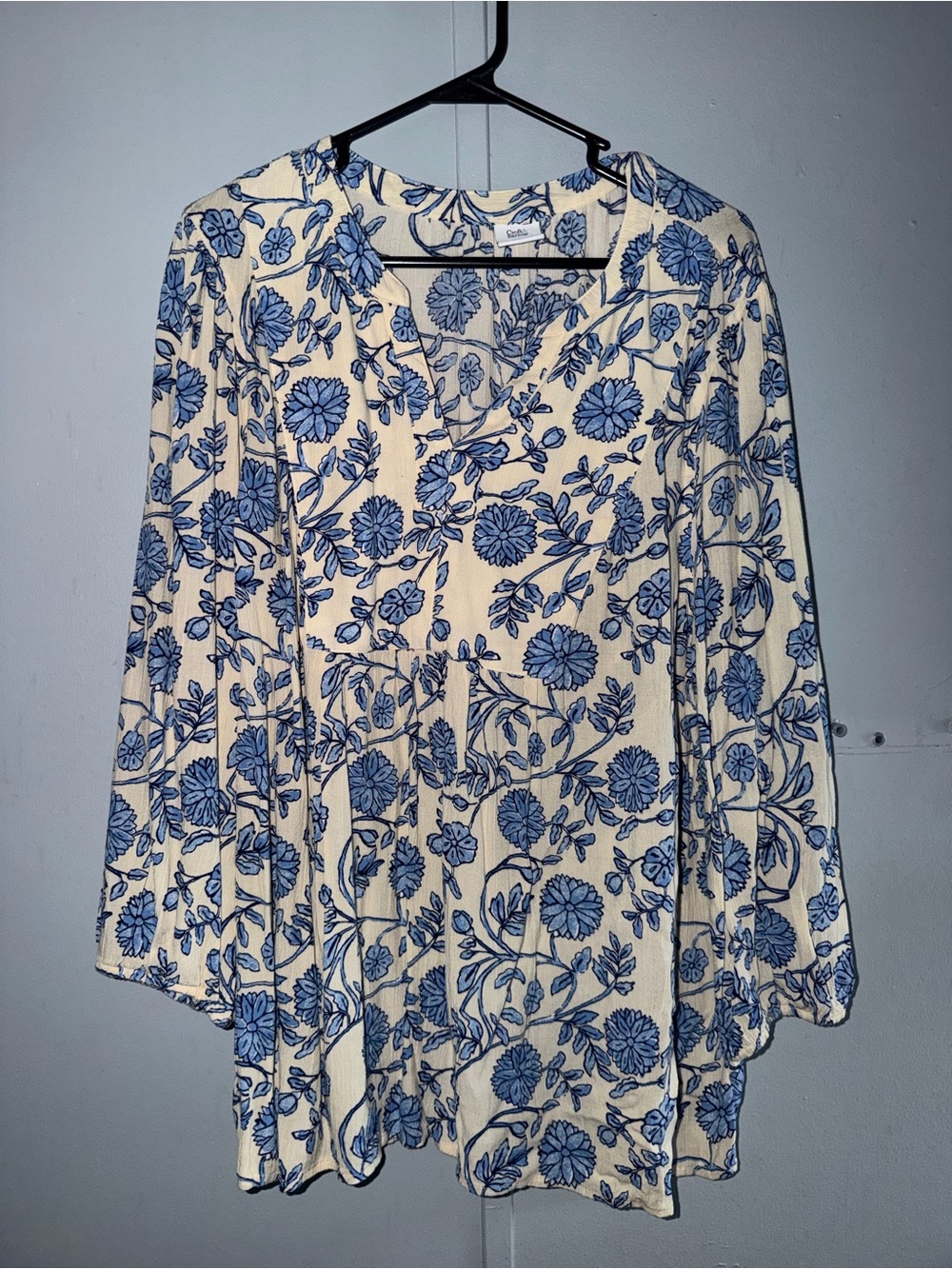 croft & barrow Cream Tunic with Blue Floral Print